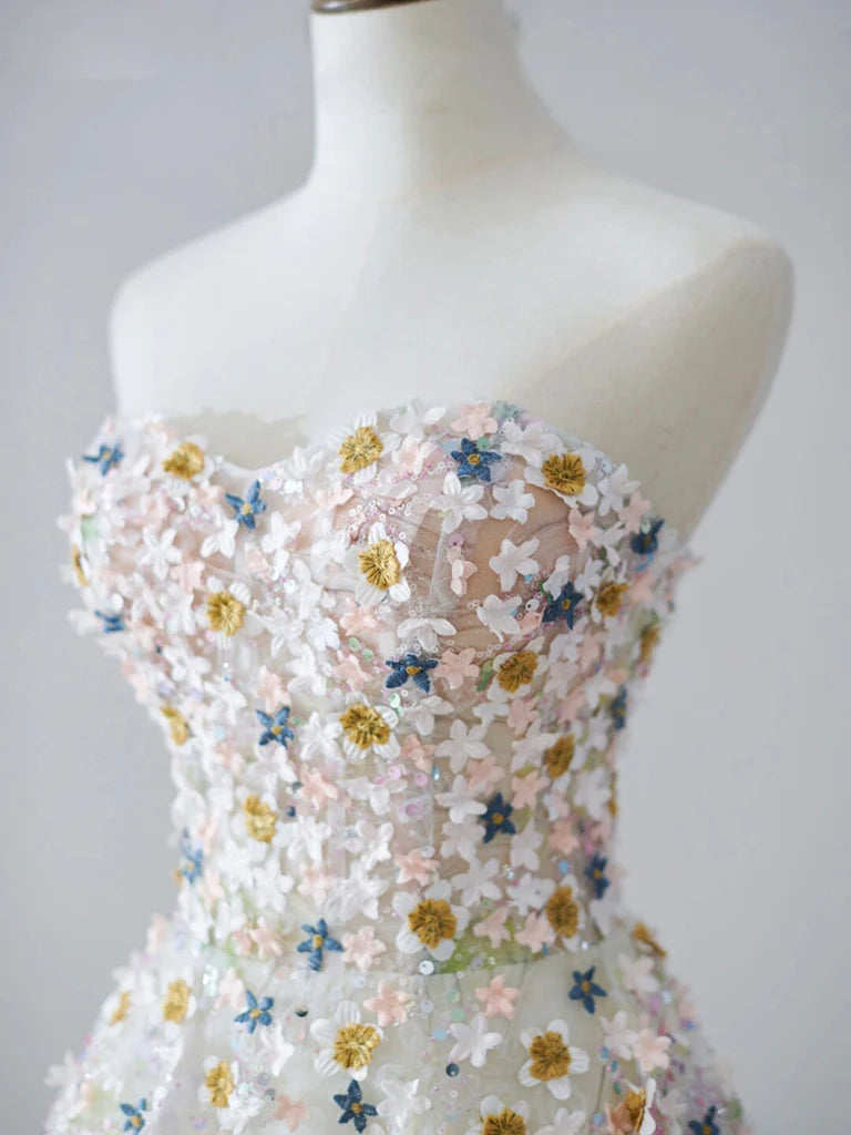 Vestido de fiesta de tul con escote en forma de A, encaje floral y hombros descubiertos