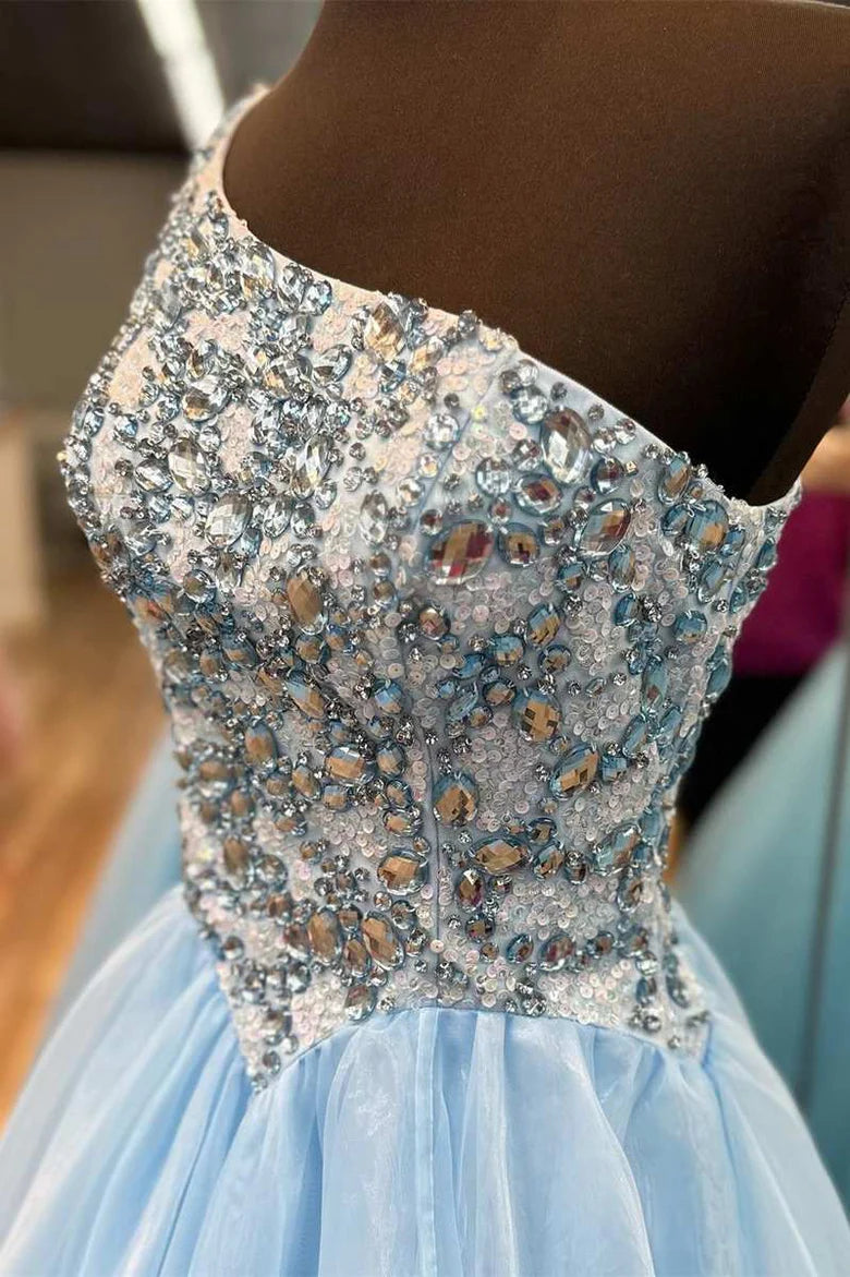 Robe de bal trapèze asymétrique à manches dénudées et traîne