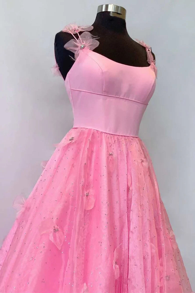 Robe de bal trapèze en dentelle florale 3D à col rond