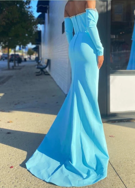 Vestido de fiesta de sirena con mangas y hombros descubiertos