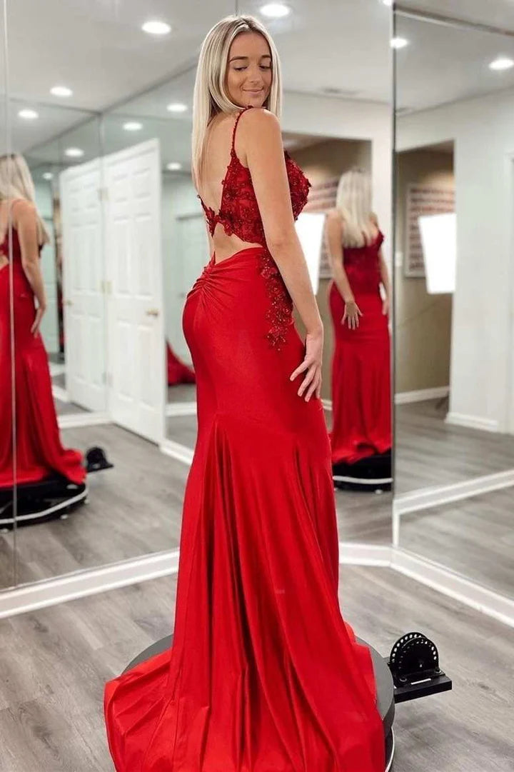 Spaghetti Straps V-Neck 3D Floral Lace Backless Floor Length Prom Dress