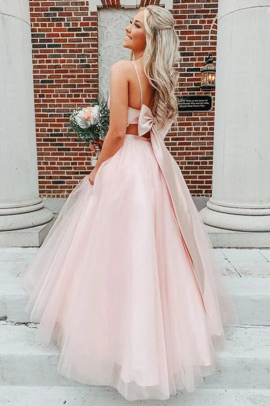 Robe de bal trapèze en tulle, dos nu, avec nœud au dos et longueur au sol