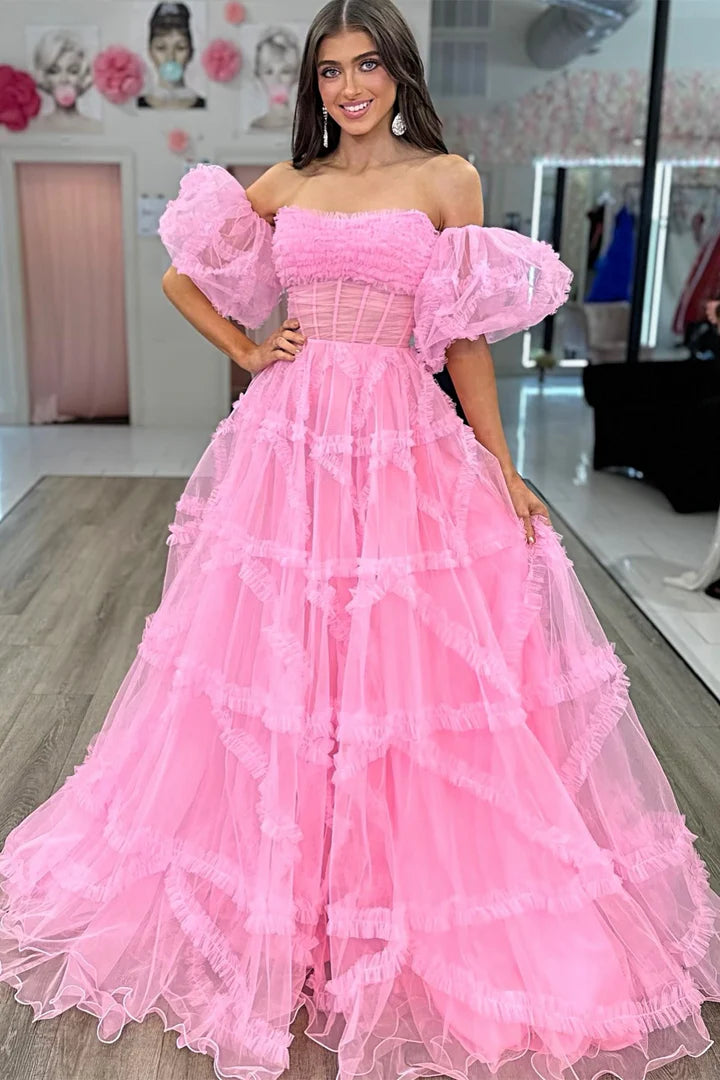 Robe de bal trapèze bustier à volants et manches bouffantes