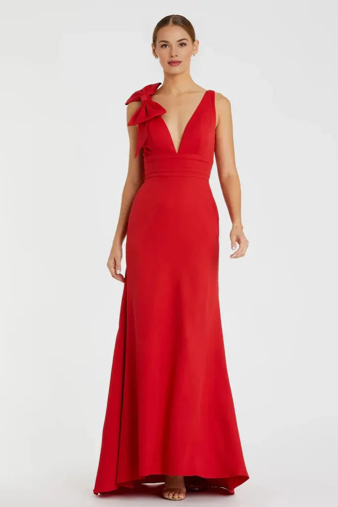 Chic Mermaid/Trumpet V Neck Sleeveless V Back Floor-Length Prom Dress