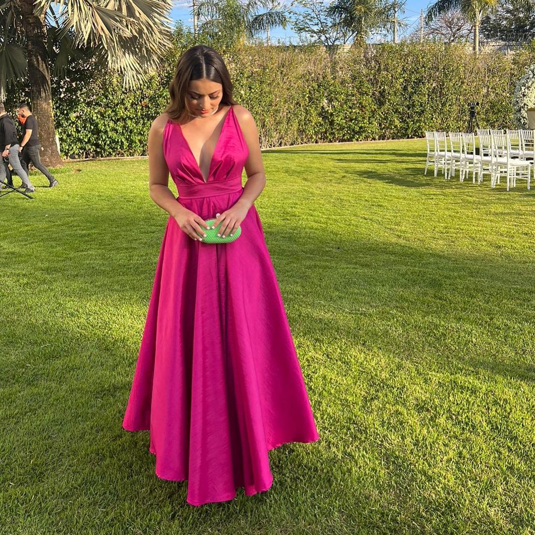 Robes de soirée Weitese pour femmes, coupe trapèze, rose rouge, satin, col en V, longue robe de bal, magasins de robes de bal 