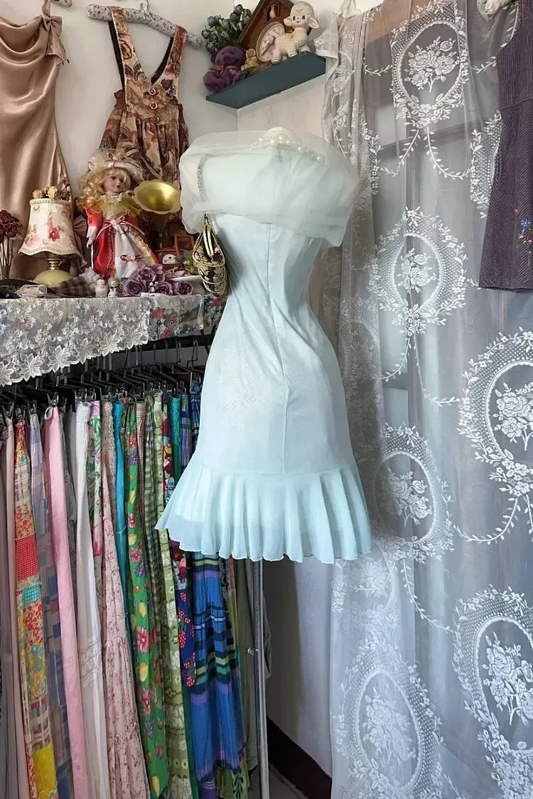 Retro Sheath Round Neck Light Blue Short Homecoming Dress With Ruffle Hem