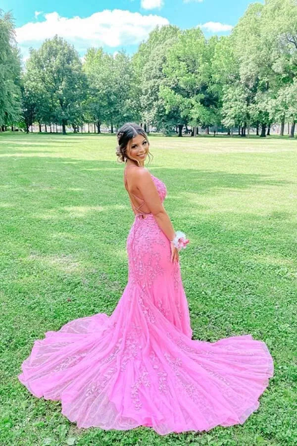 Romantic Mermaid Scoop Neck Spaghetti Strap Lace Maxi Prom Dress