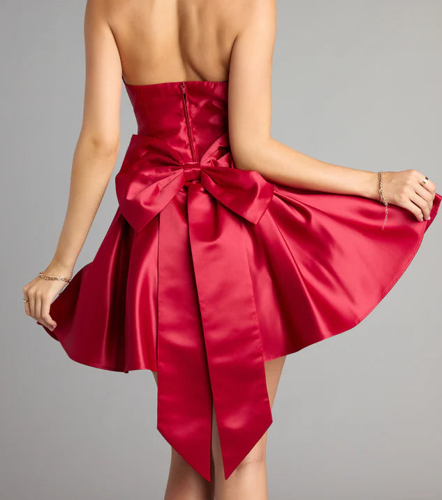 Romantic A-Line Strapless Neck Sleeveless Zipper Up Short-Mini Homecoming Dresses