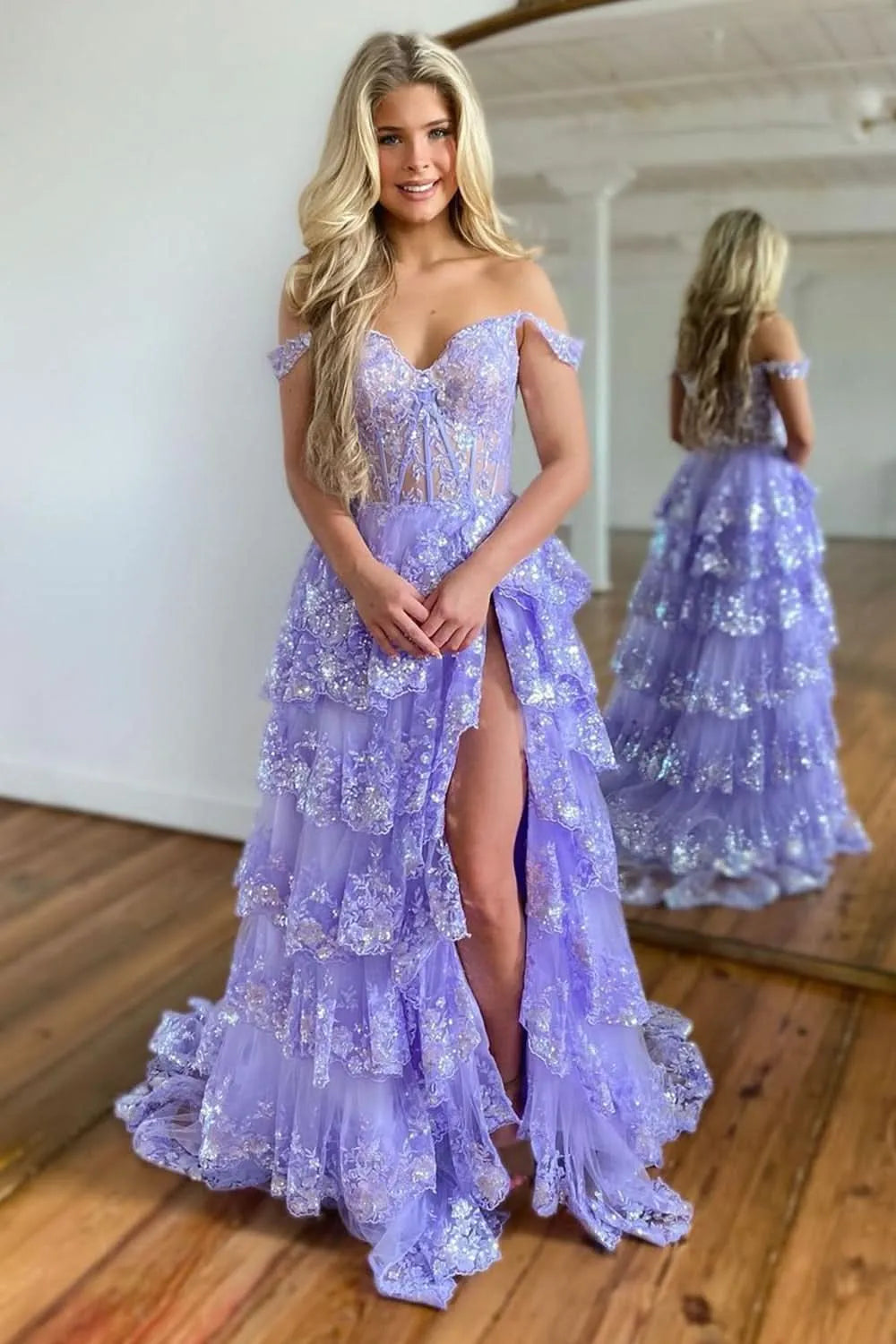 Romantic Corset Bodice Sleeveless Ball Gown Tulle Tiered Long Prom Dress