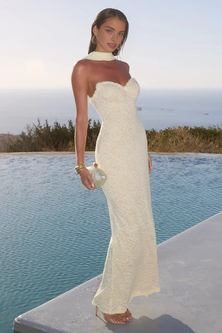 Romantic Mermaid/Trumpet Strapless Sleeveless Backless Lace Floor-Length Prom Dress