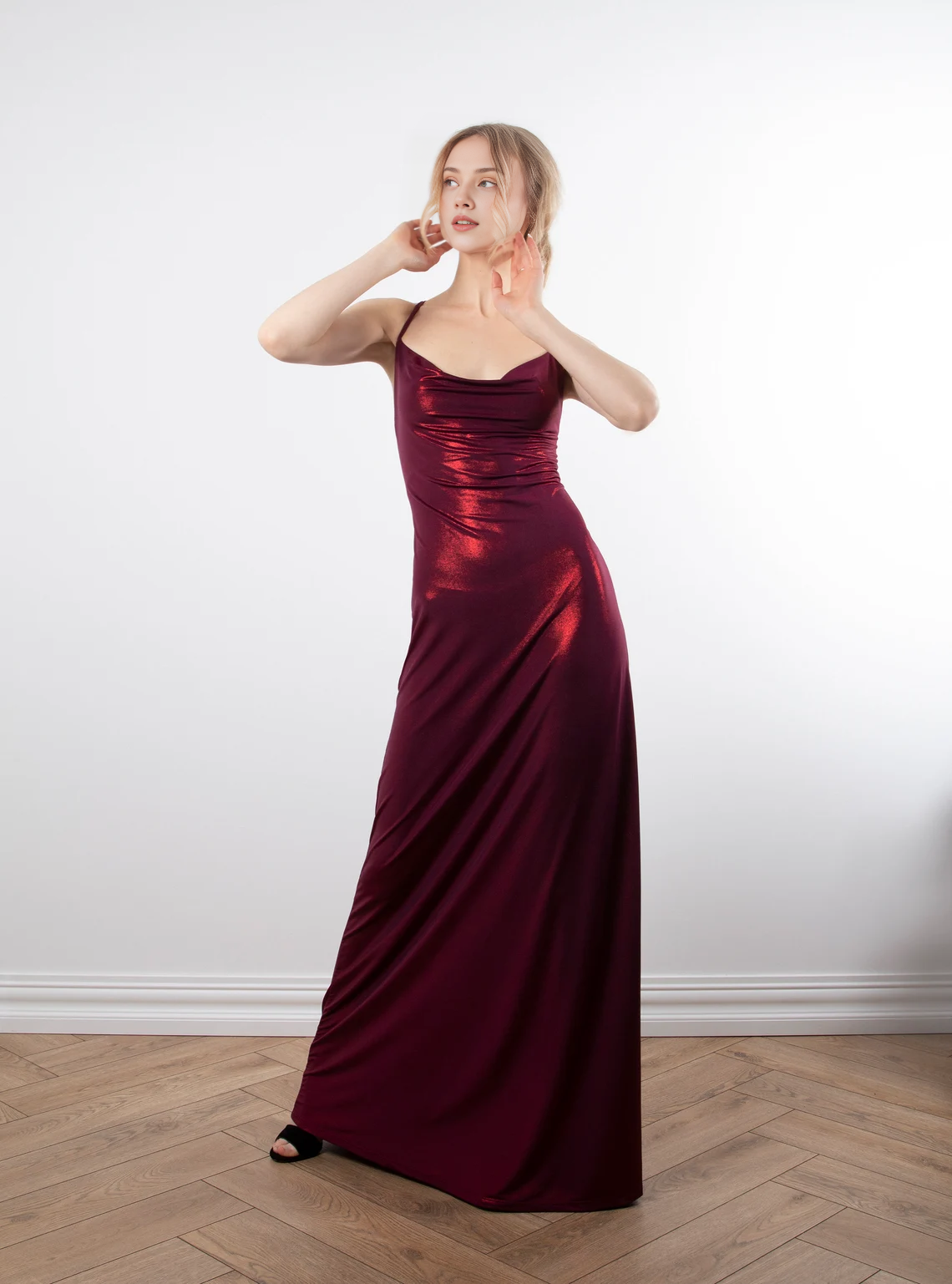 Round Neck Burgundy Spaghetti Straps Sleeveless Lace Up Backless Floor Length Prom Party Dress