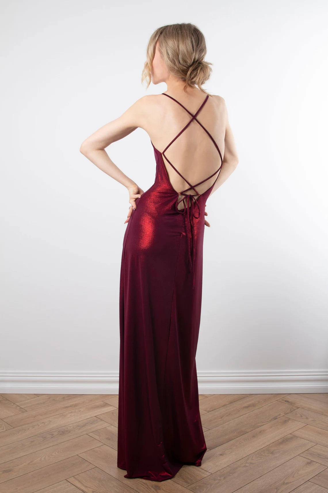 Round Neck Burgundy Spaghetti Straps Sleeveless Lace Up Backless Floor Length Prom Party Dress