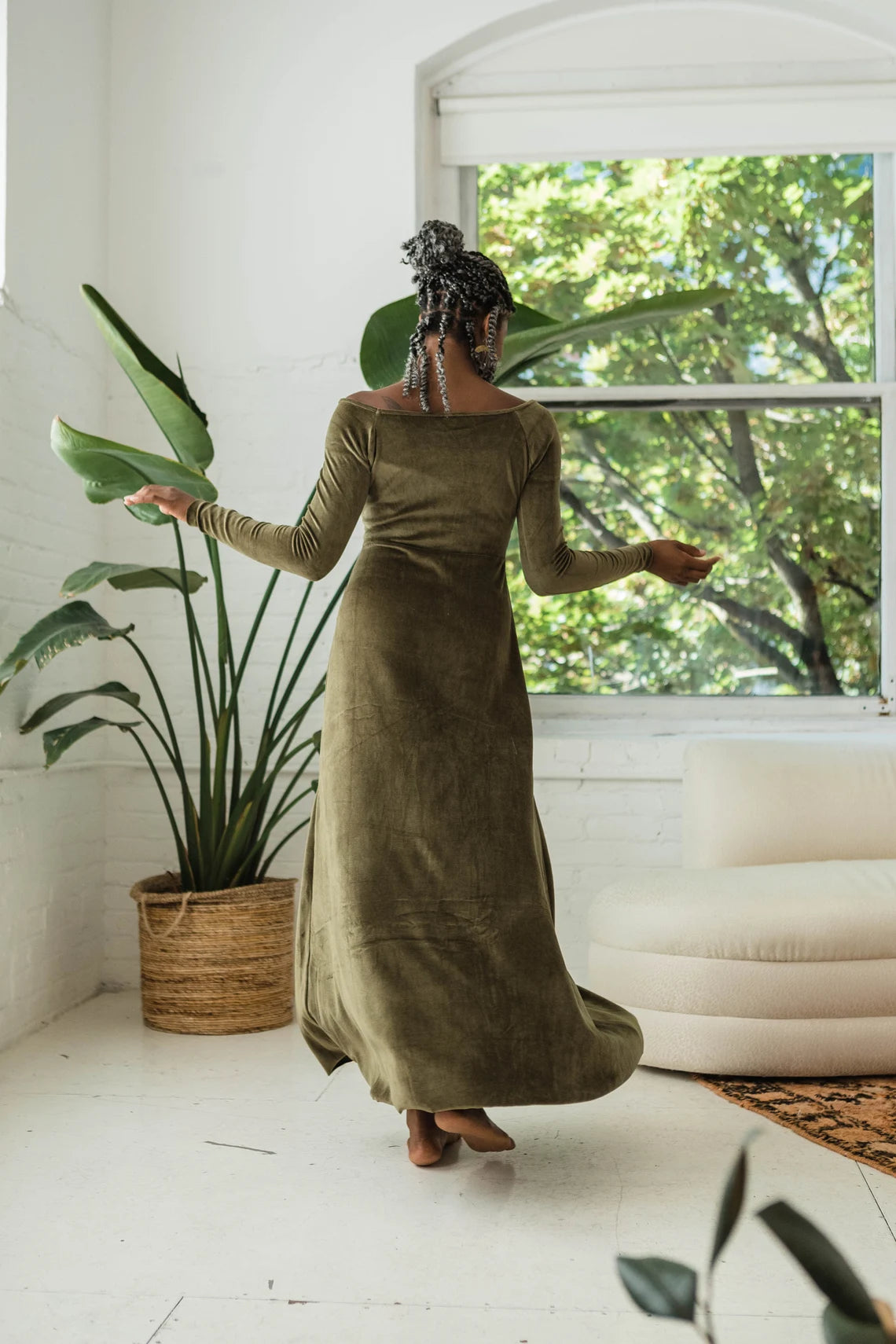 Round Neck Long Sleeves Evening Dress Velvet Dress Floor Length Prom Dress Maxi Dress