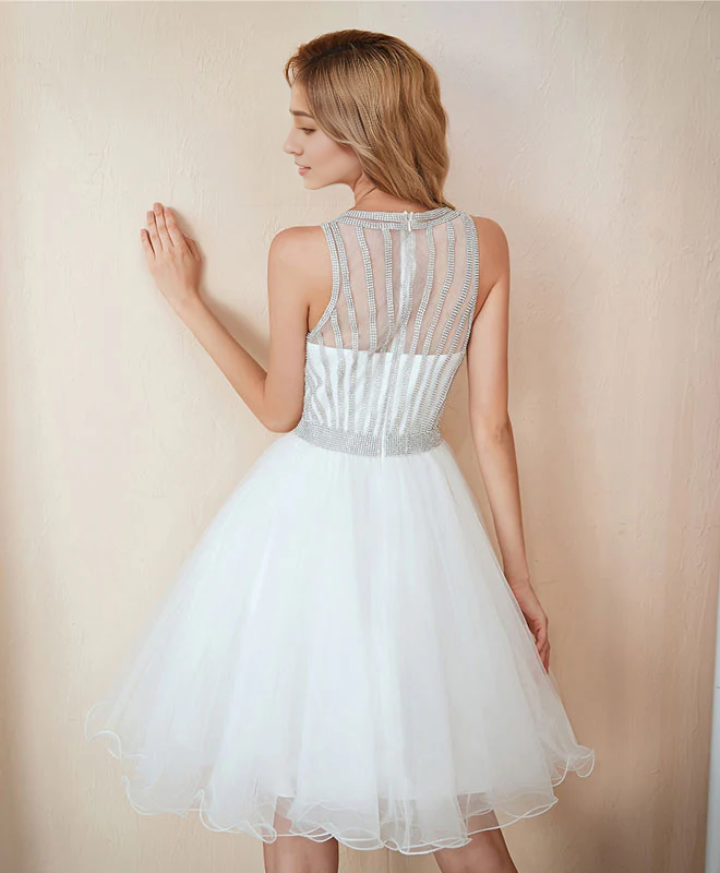 Robe de bal courte en tulle simple à col rond