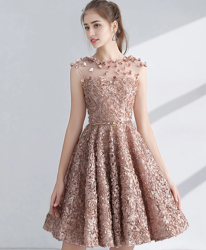 Robes de soirée uniques en dentelle 3D à col rond 