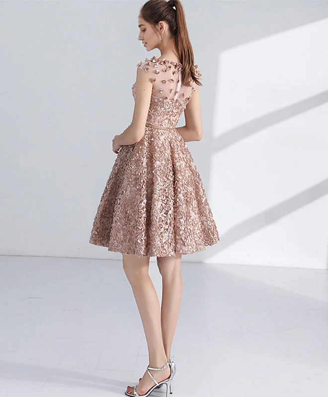 Robes de soirée uniques en dentelle 3D à col rond 