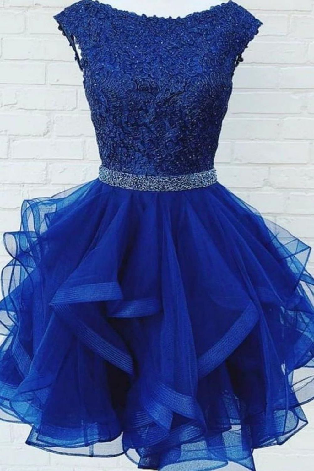 Vestido de fiesta azul real de corte A con volantes de Weitese