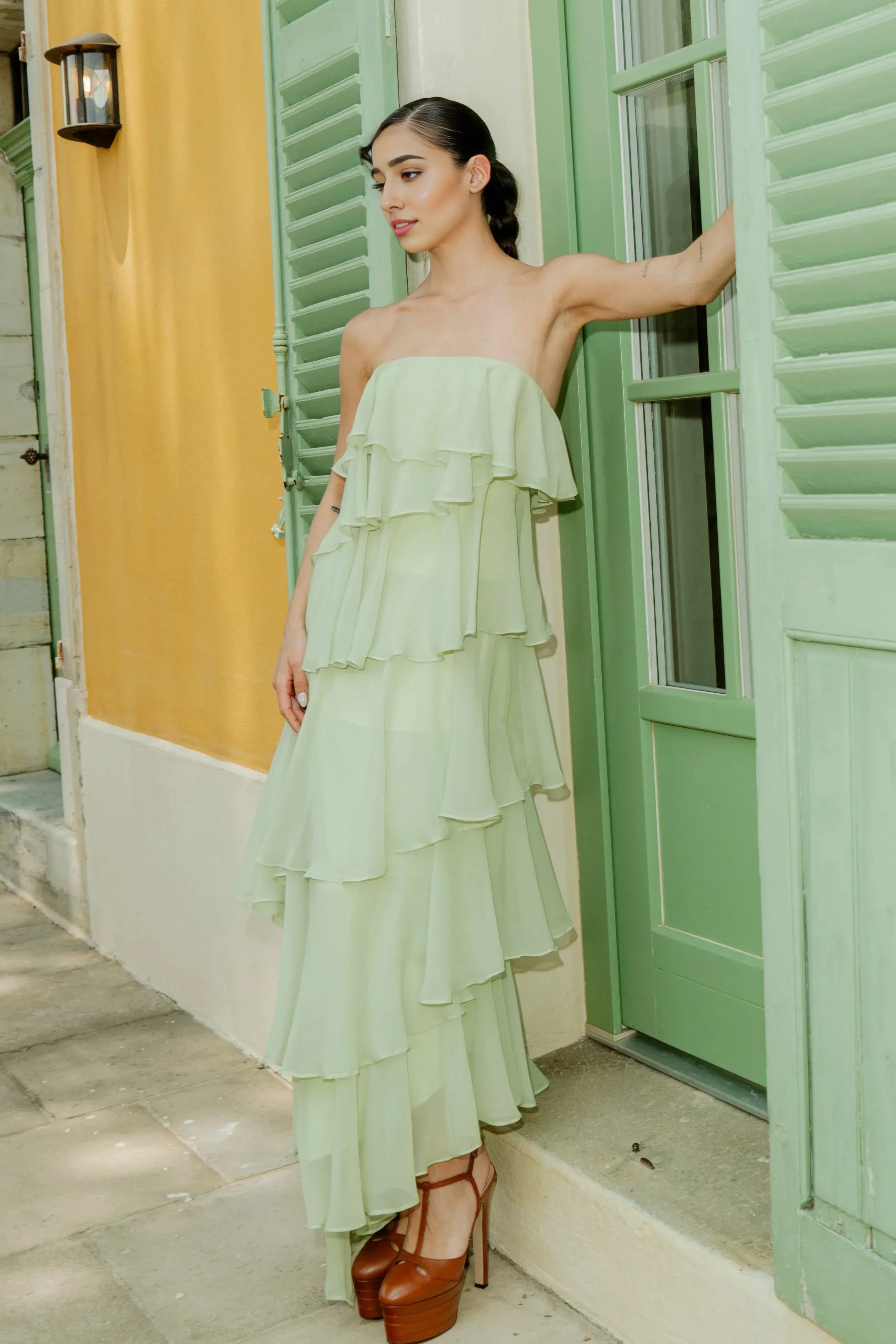 Ruffle Chiffon Affordable Strapless Prom Dresses Trendy Floor Length Ball Gowns Tiered Strapless Prom Clothes