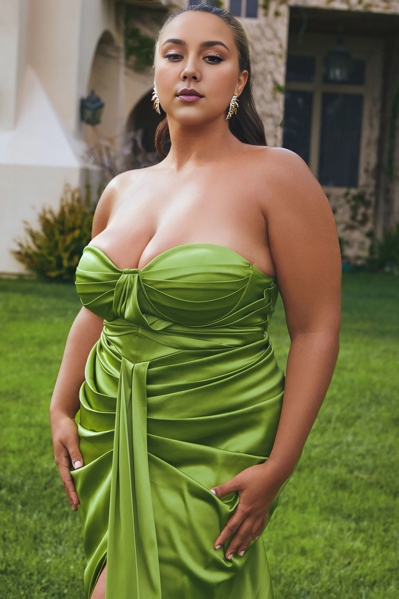 Satin Maxi Dress Green Off-the-Shoulder Sleeveless Pleated Corset Mermaid Party Dress Floor Length Chic