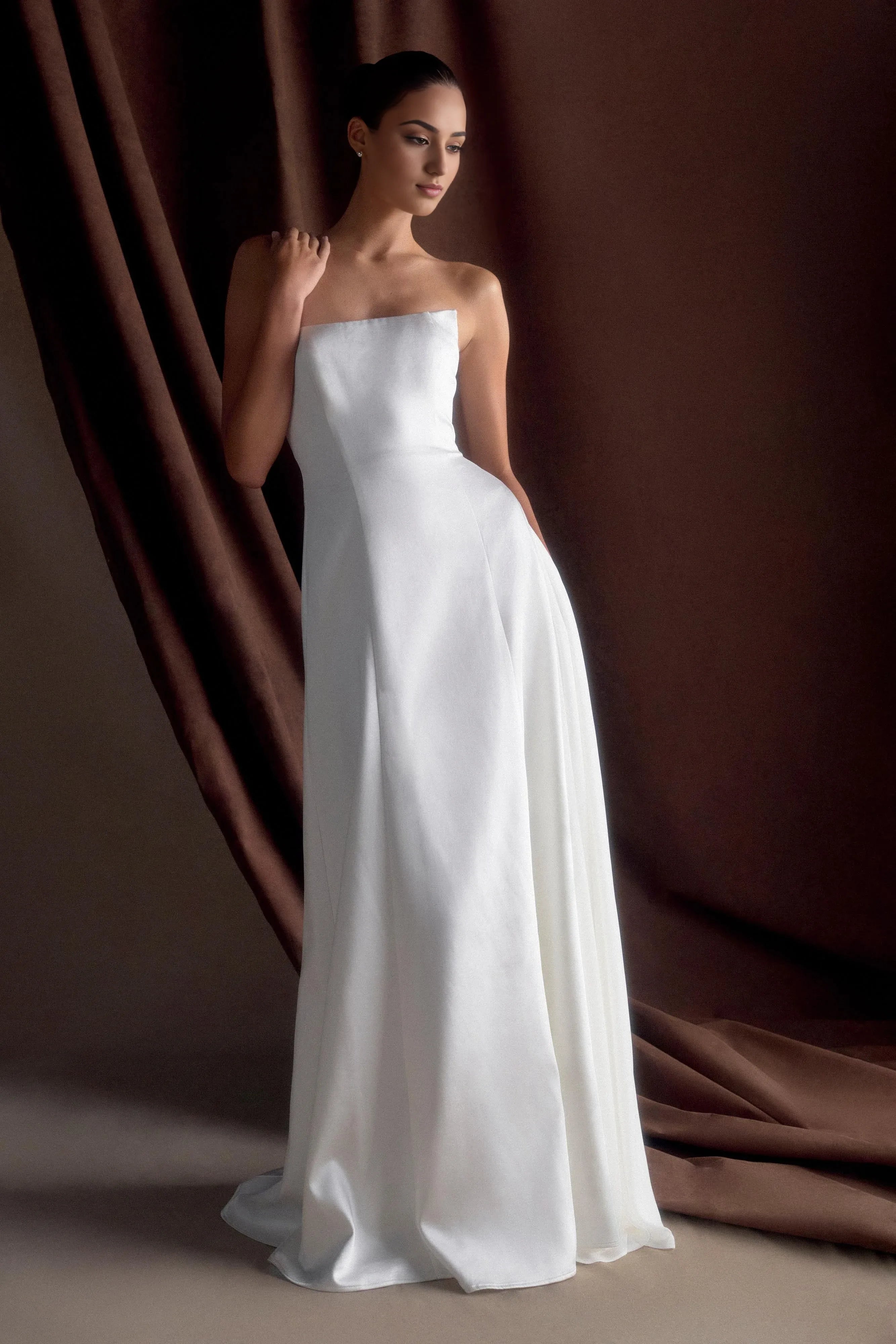Satin Strapless Affordable Beach Wedding Dresses for Bride Gorgeous A-Line Floor Length Wedding Dresses No Slit