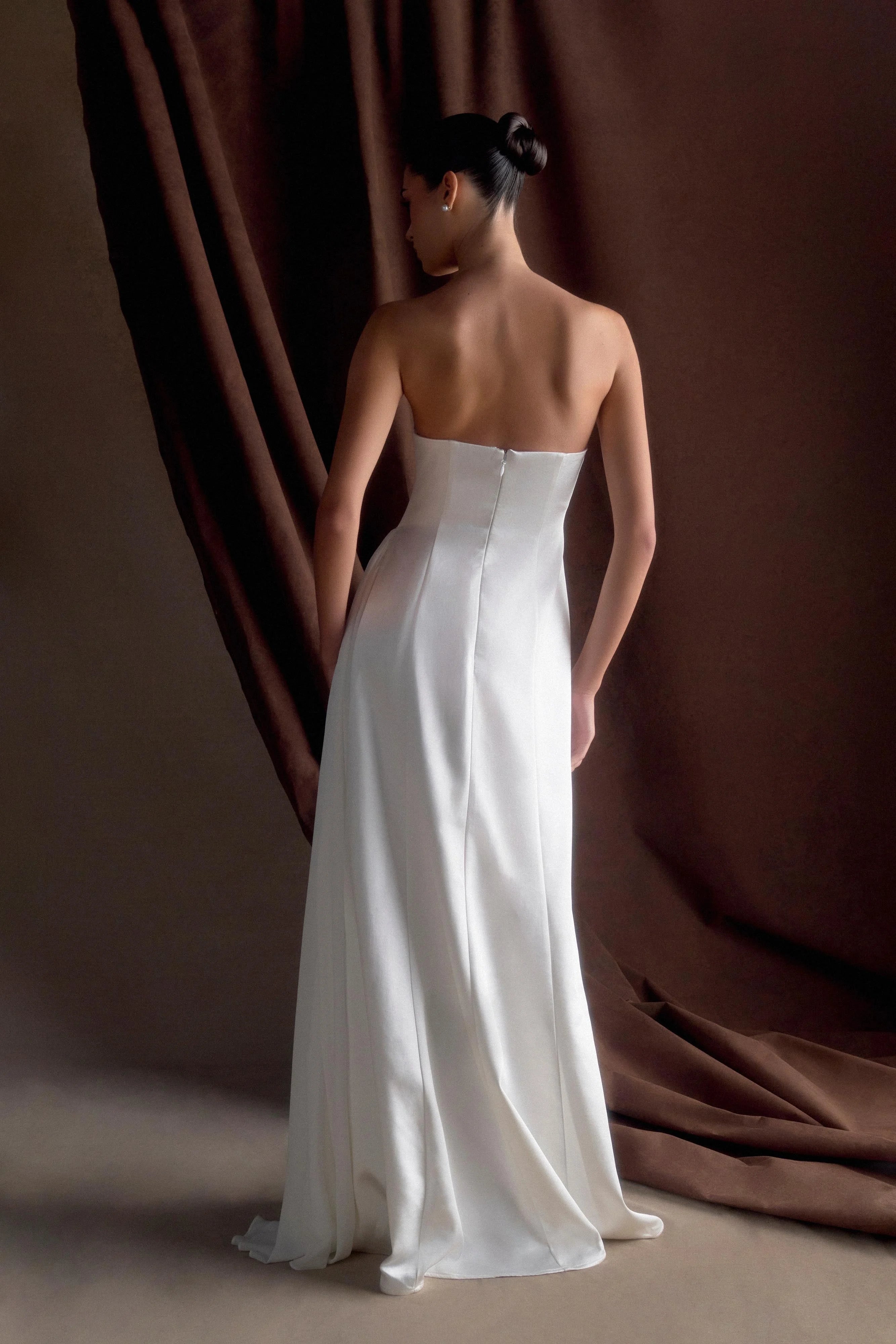 Satin Strapless Affordable Beach Wedding Dresses for Bride Gorgeous A-Line Floor Length Wedding Dresses No Slit