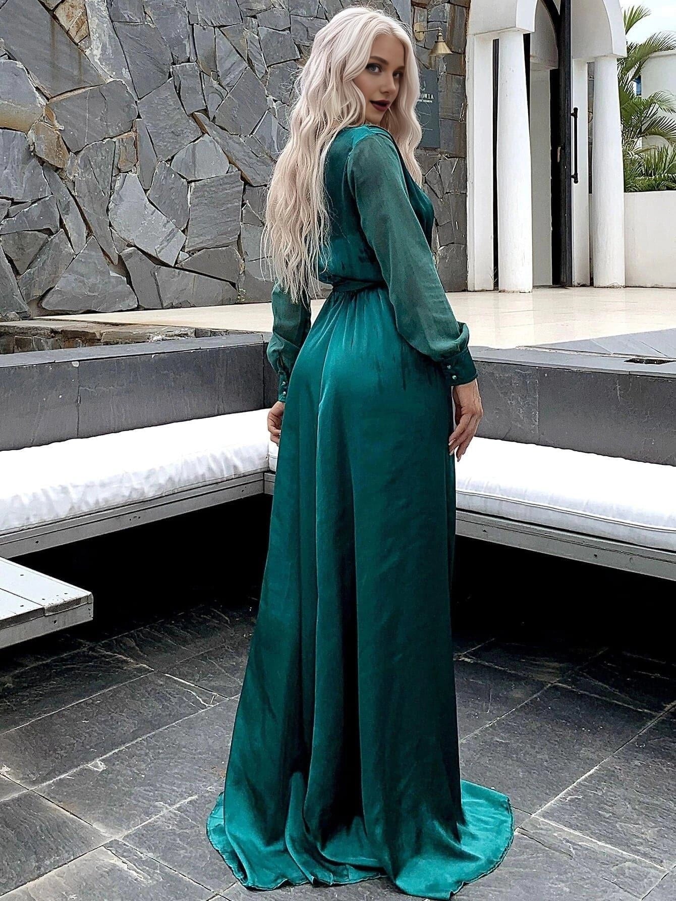 Sexy A-Line Plunging Neck Long Sleeve Full Coverage Back Floor-Length Prom Dress