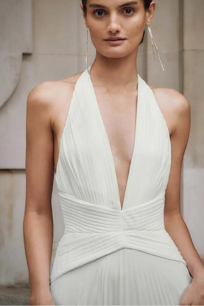 Sexy Halter V-Neck Sleeveless A-Line Chiffon Pleated Long Wedding Dress
