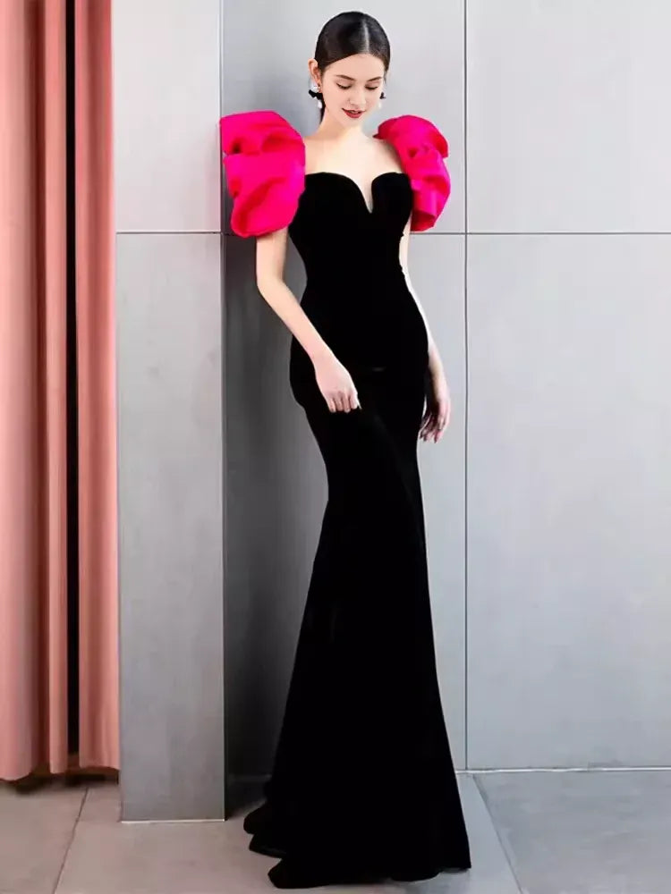 Vestidos de fiesta sexys de terciopelo negro, sin espalda y con corte sirena 