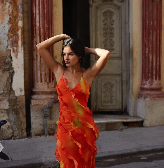 Sexy Sheath Spaghetti Straps Backless Chiffon Long Tiered Prom Dress With Slit