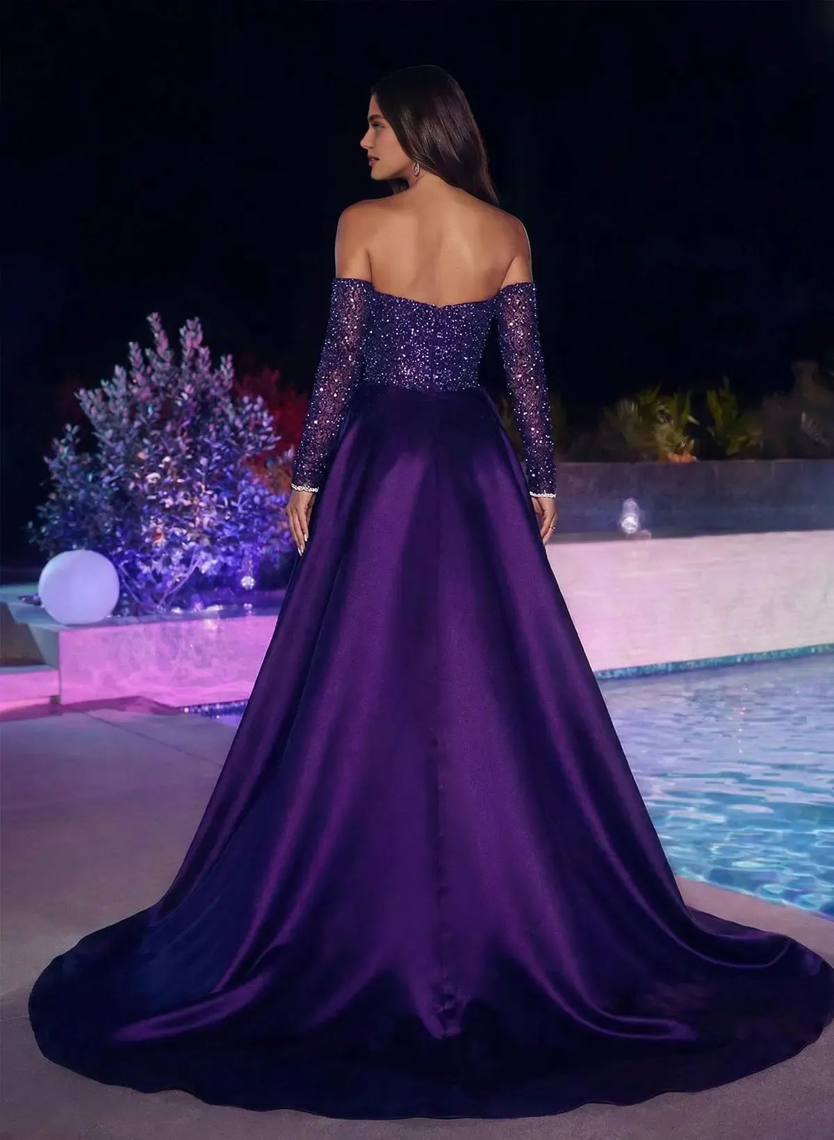 Sexy Sheath Sweetheart Long Sleeves Sequins Pleated Sweep Train Prom Dress