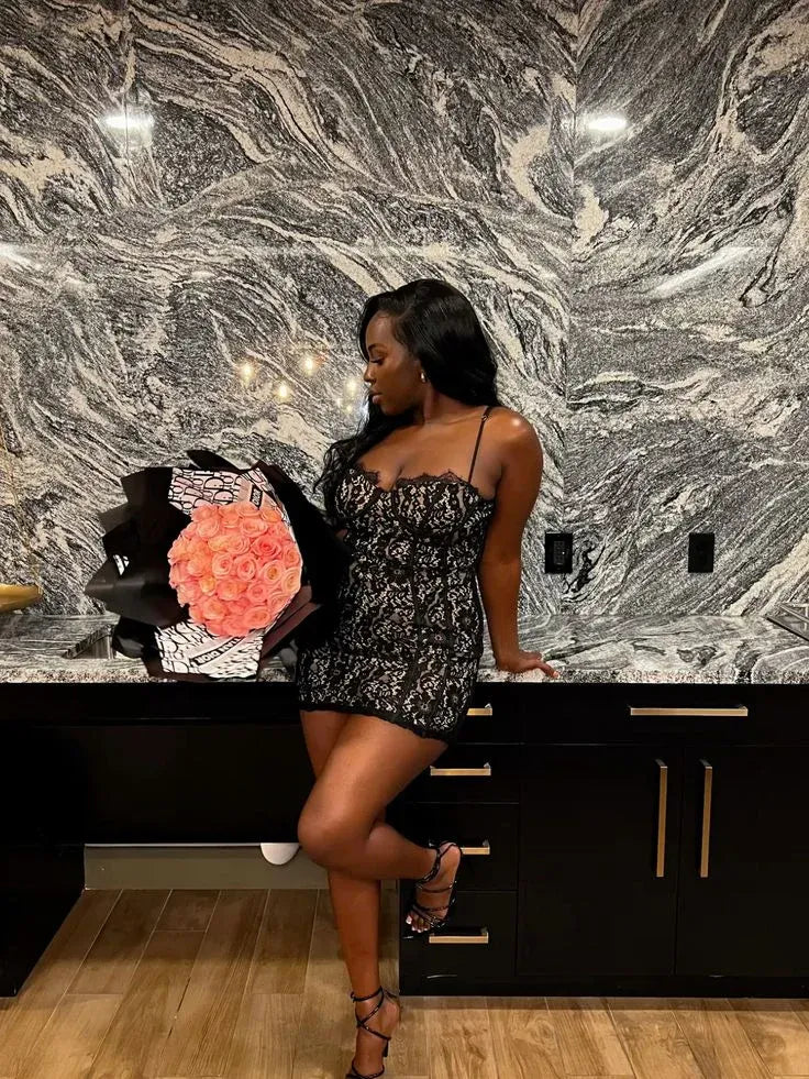 Sexy Spaghetti Straps Sleeveless Sheath Appliques Lace Short-Mini Homecoming Dress