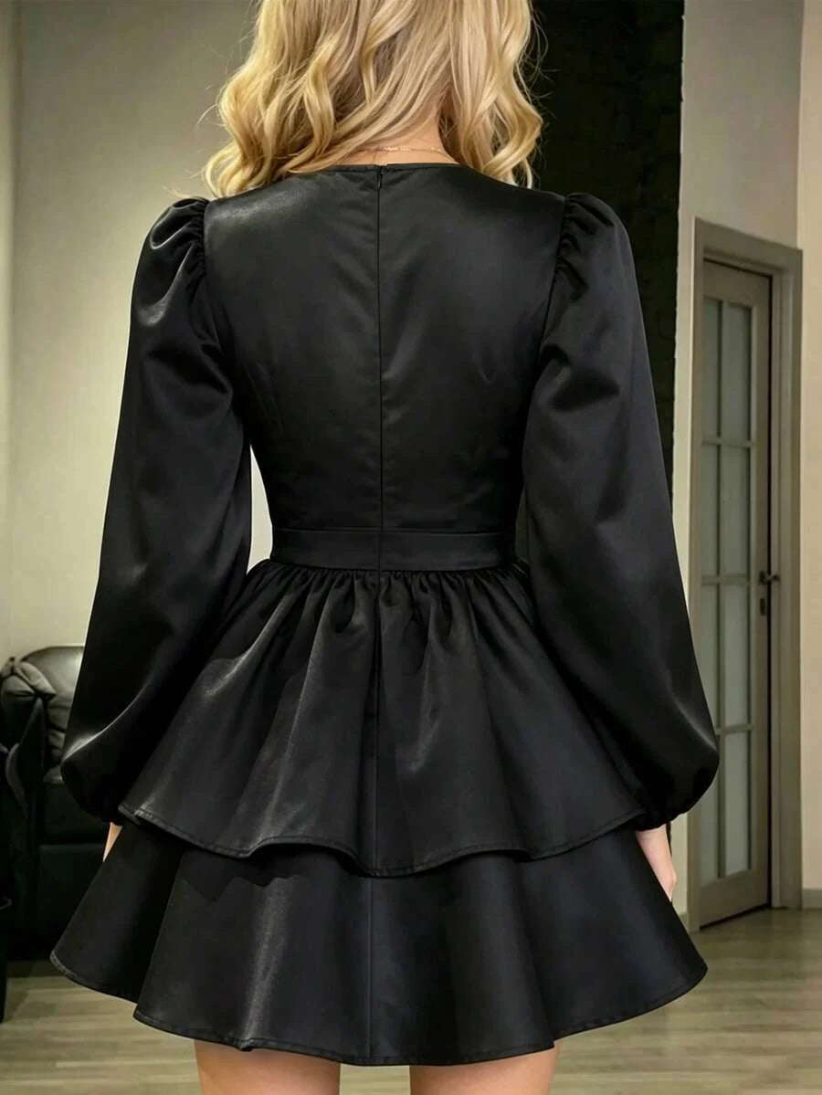 Sexy A-Line Deep V-Neck Long Sleeve Tiered Ruffle Satin Black Mini Homecoming Dress