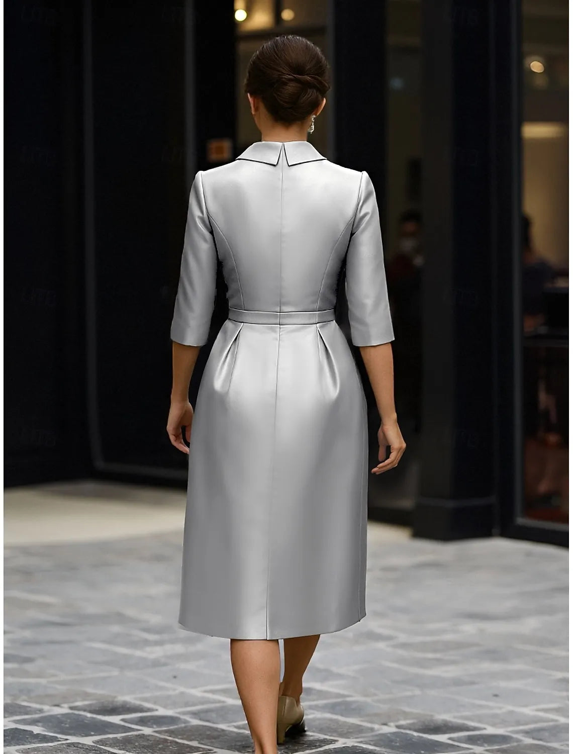 Elegant Sheath/Column 3/4 Length Sleeve Shirt Collar Satin Pleated Knee-Length Cocktail Dress