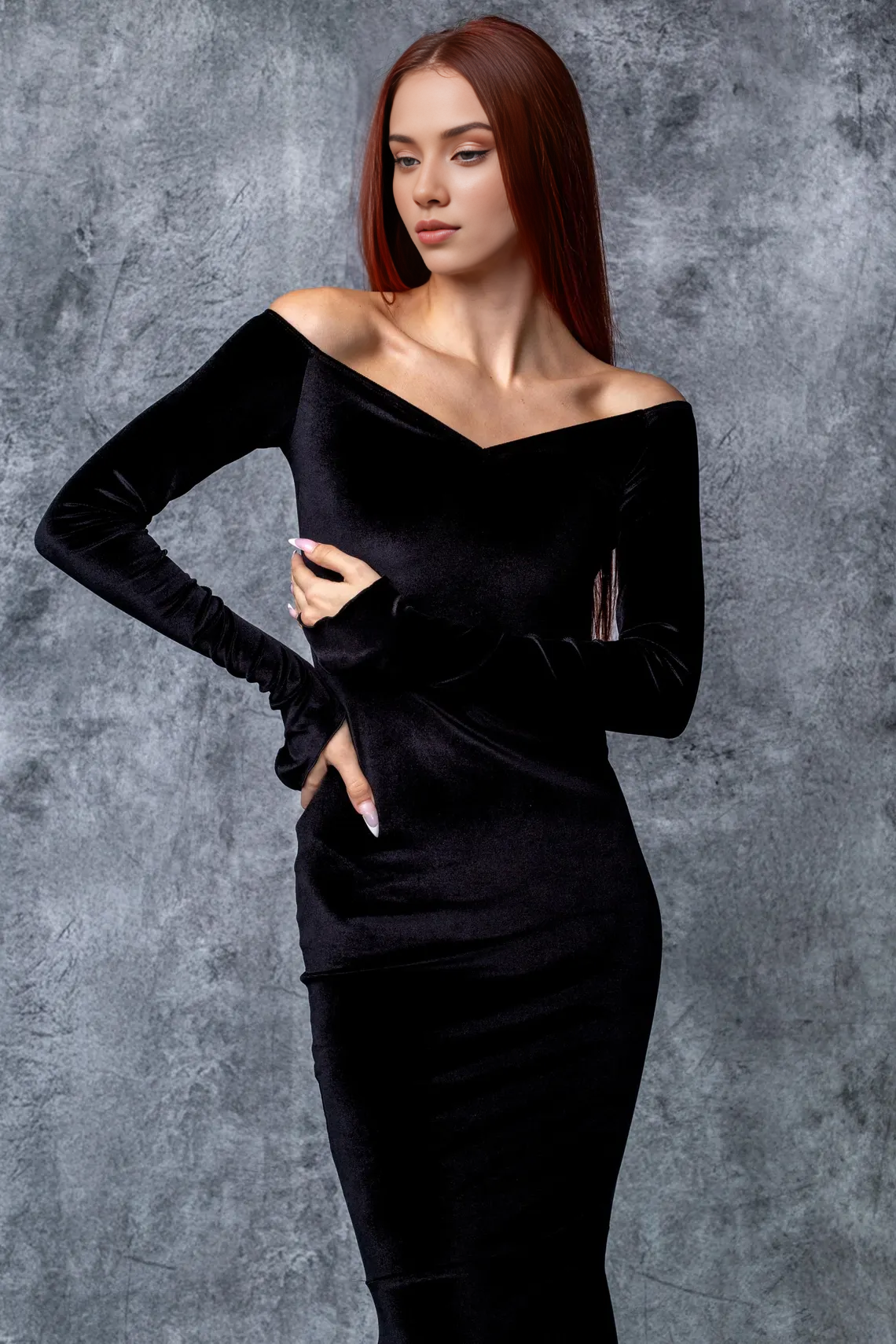 Sheath Off Shoulder Velvet Long Sleeves V Neck Mermaid Bridesmaid Prom Dress