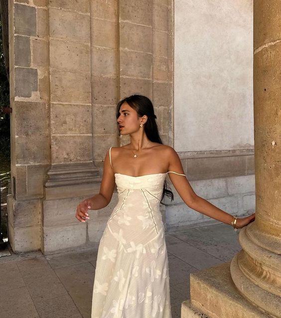 Vestido de fiesta de encaje sin mangas, largo hasta el suelo, color marfil, con tirantes finos 