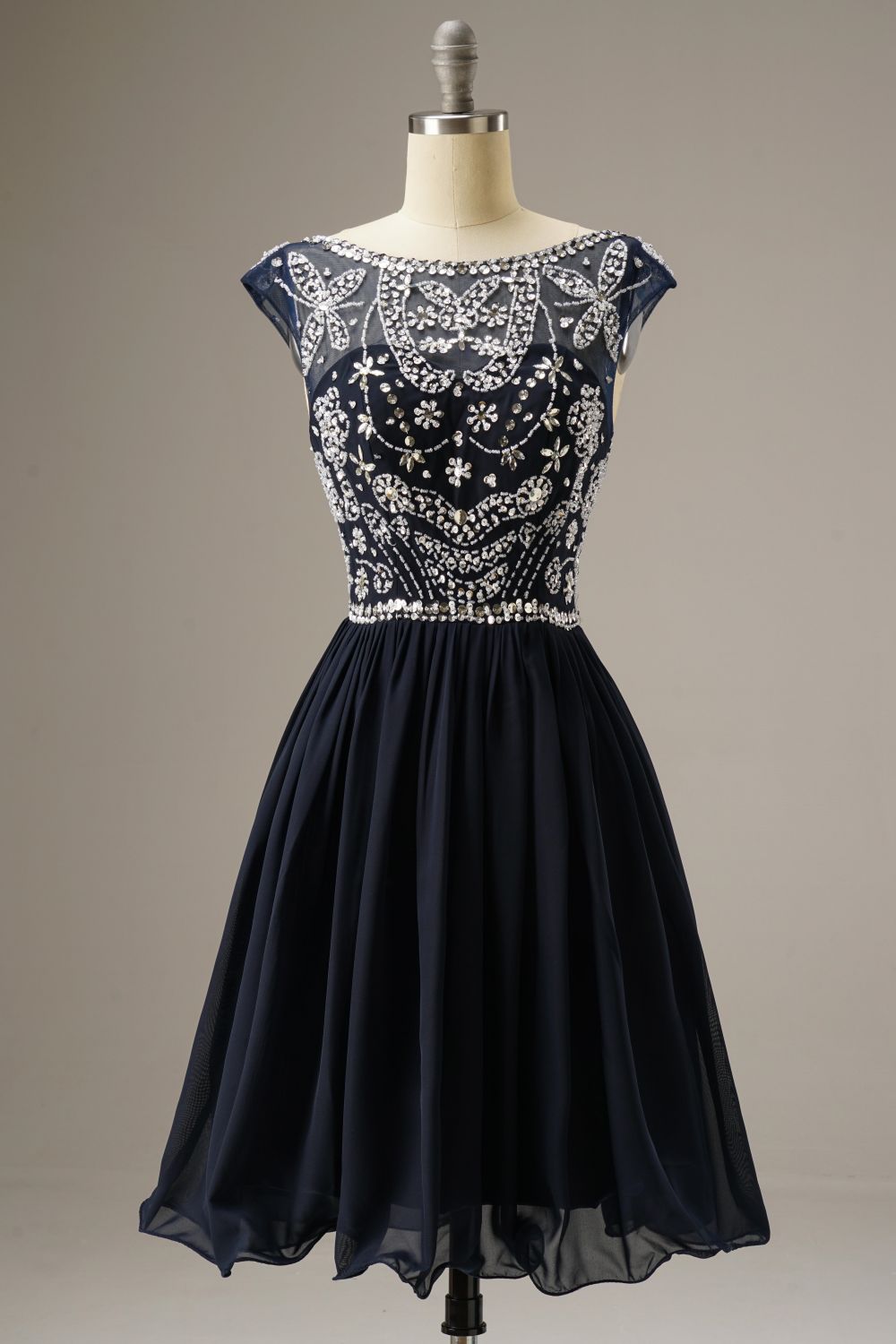 Vestidos de fiesta Weitese con mangas cortas y cuentas