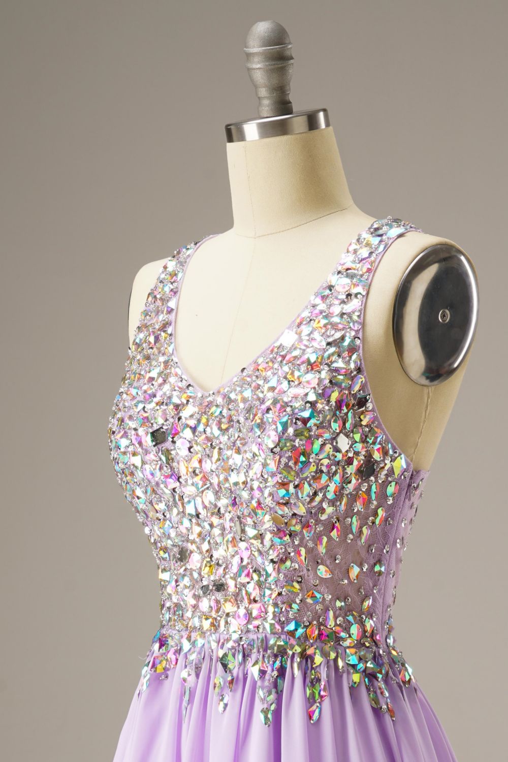 Vestido corto de fiesta mini con cuentas de cristal de Weitese