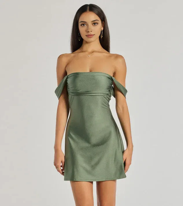 Simple A-Line/Princess Off-The-Shoulder Sleeveless Backless Short-Mini Homecoming Dresses