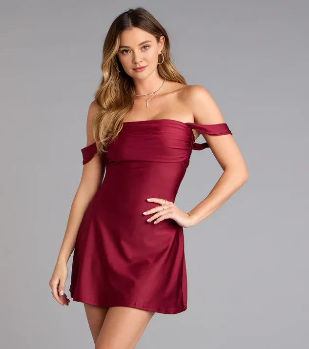 Simple A-Line/Princess Off-The-Shoulder Sleeveless Backless Short-Mini Homecoming Dresses