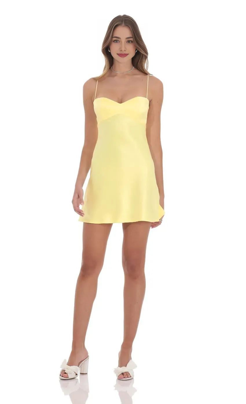 Simple A-Line/Princess Sweetheart Sleeveless Lace Up Short-Mini Homecoming Dress