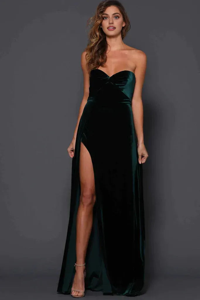 Simple A-Line Strapless Sleeveless Velvet Sweep/Brush Train Prom Dress