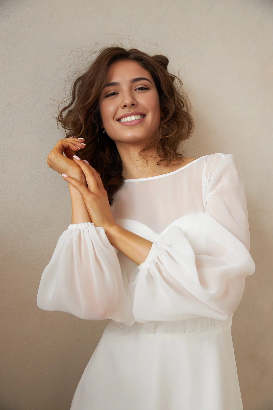 Simple Chiffon Wedding Dress Long Sleeve A-line Wedding Dress Minimalist Boat Neckline Wedding Dress Floor Length