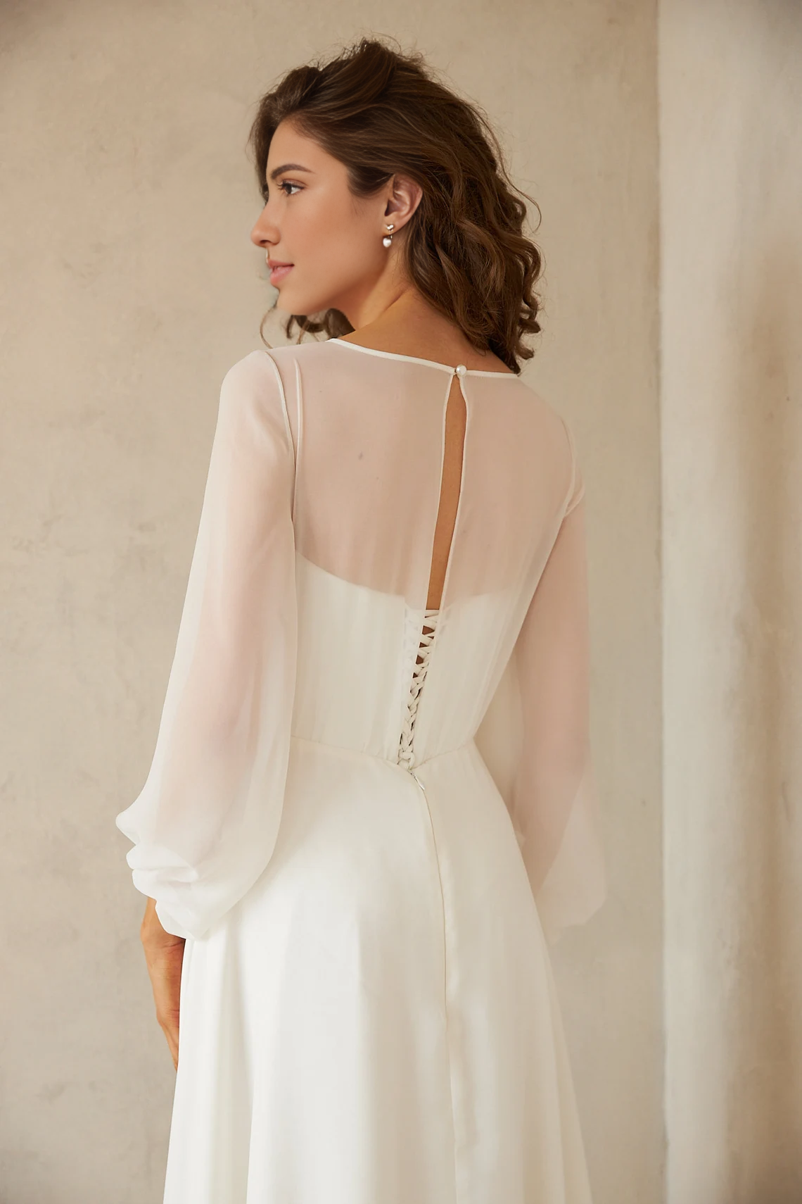 Simple Chiffon Wedding Dress Long Sleeve A-line Wedding Dress Minimalist Boat Neckline Wedding Dress Floor Length