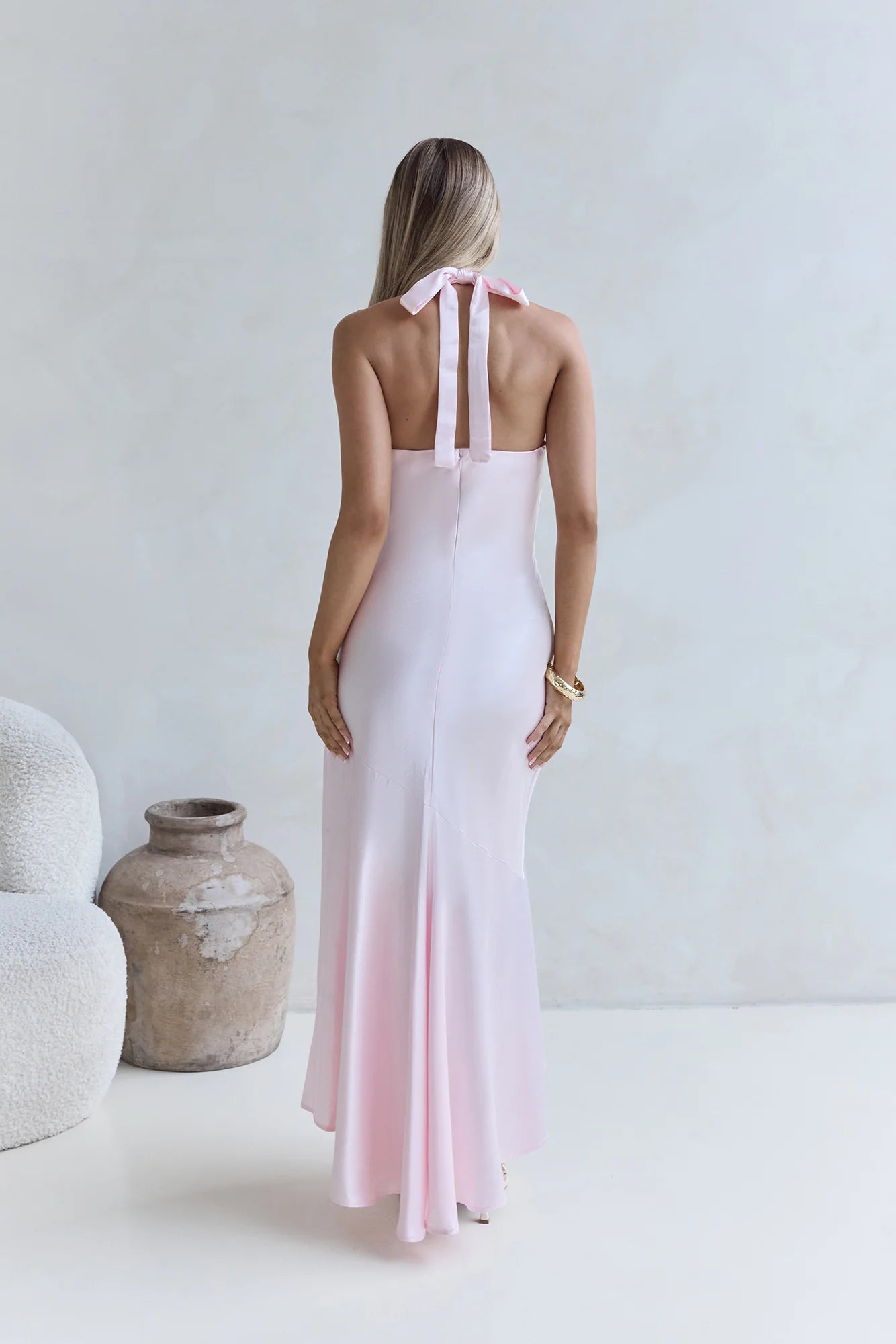 Simple Fitted Halter Neck Sleeveless Zipper Up Floor-Length Cocktail Dress