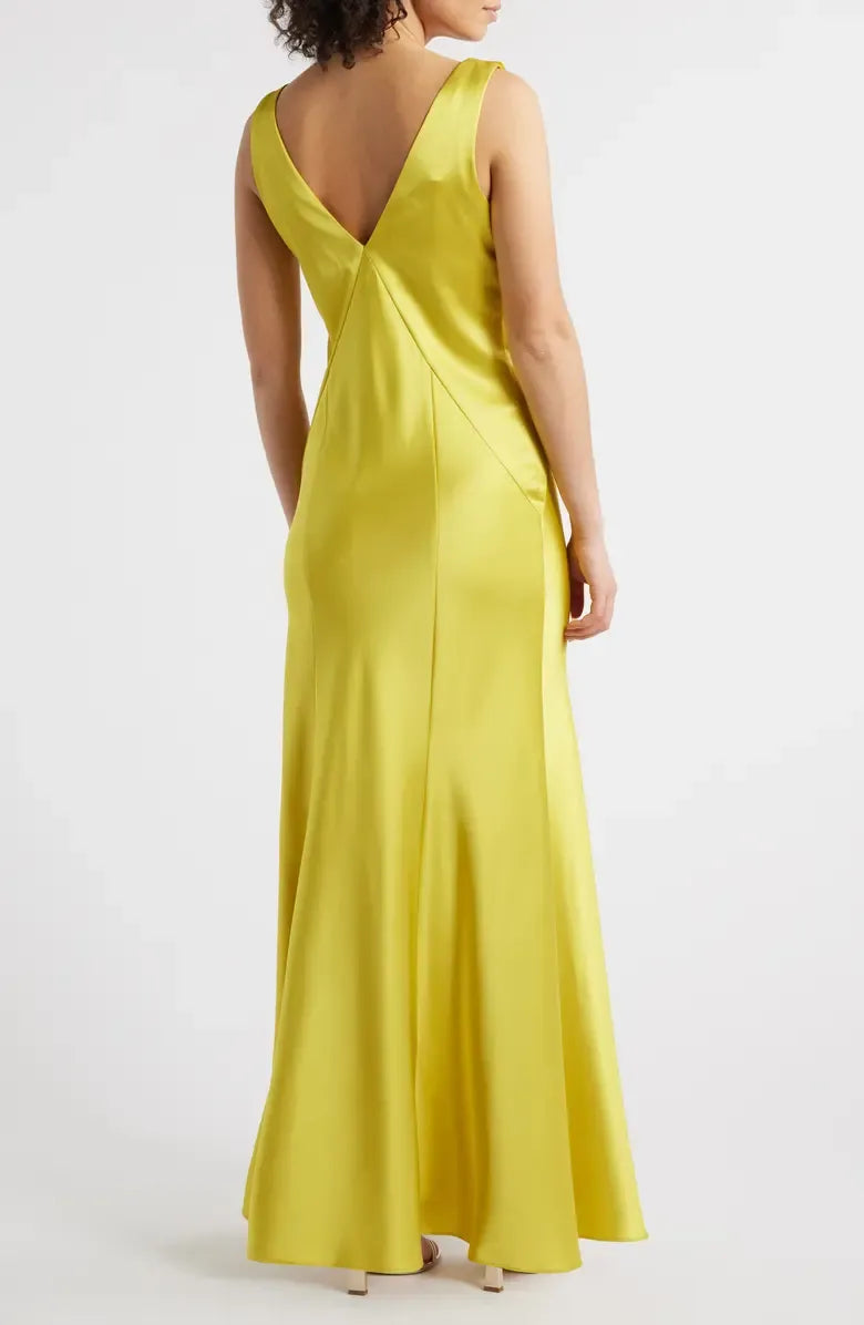 Simple Fitted V Neck Sleeveless Satin Floor-Length Prom Dress