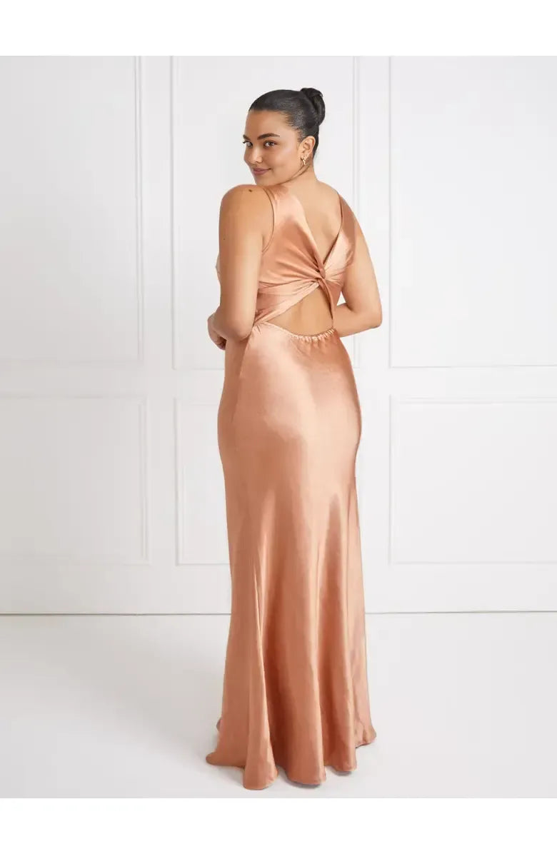 Simple Fitted V Neck Sleeveless Satin Floor-Length Plus Size Prom Dress