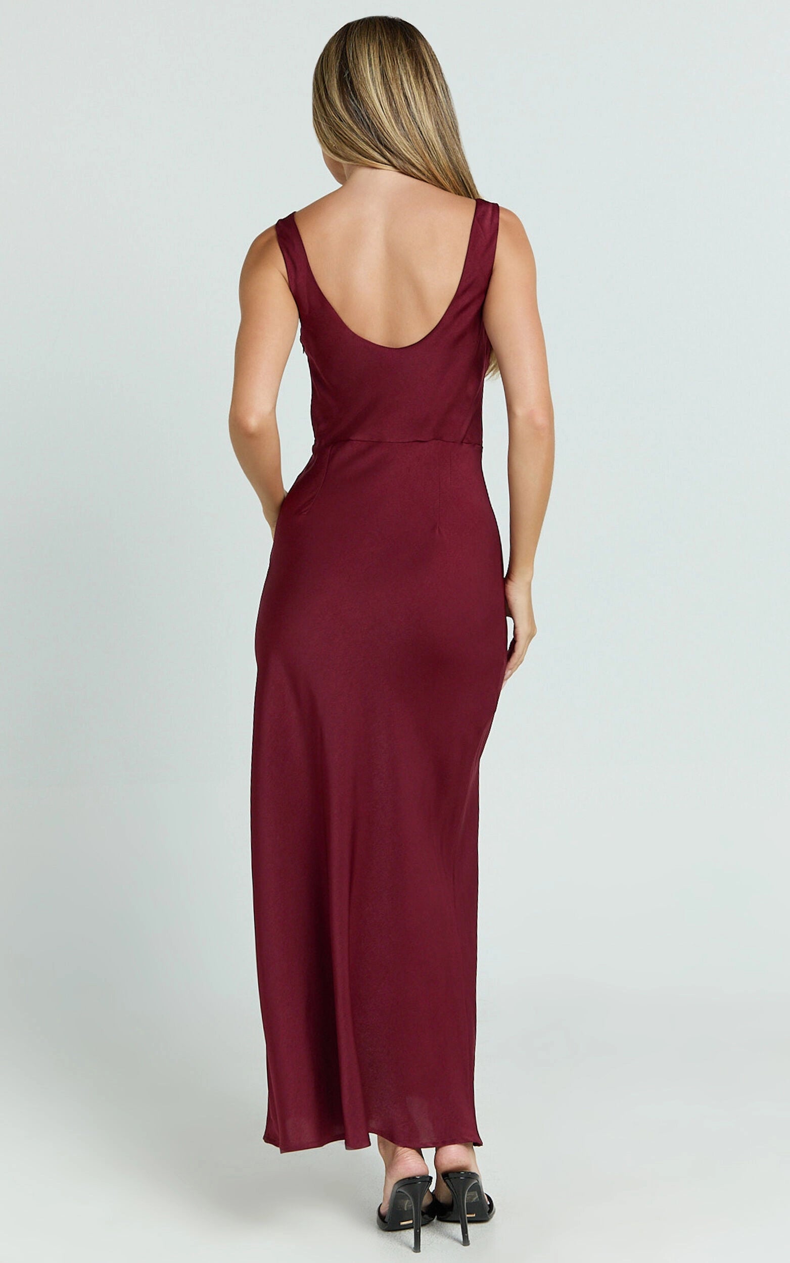 Weitese Dress Simple Maxi Dress Cowl Neck Sleeveless Dress Mermaid Regular Straps Low Open Back Evening Dress