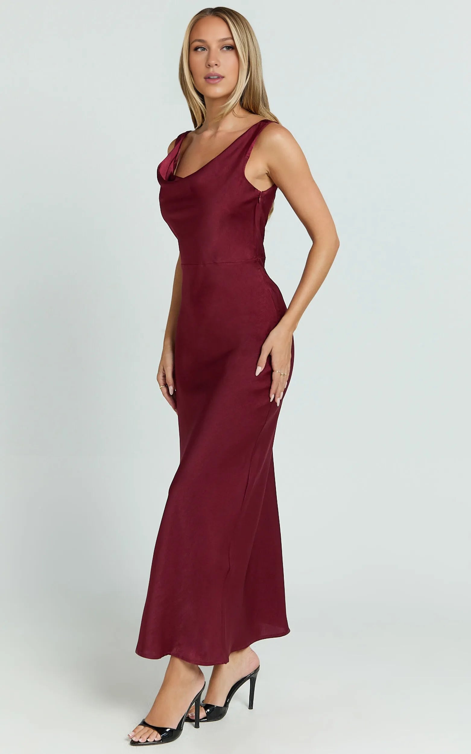 Weitese Dress Simple Maxi Dress Cowl Neck Sleeveless Dress Mermaid Regular Straps Low Open Back Evening Dress