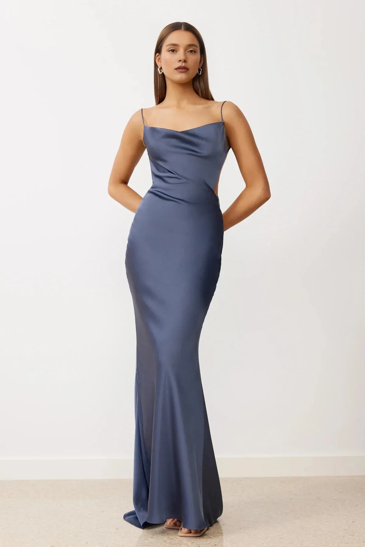 Simple Sheath/Column Spaghetti Straps Sleeveless Satin Floor-Length Prom Dress