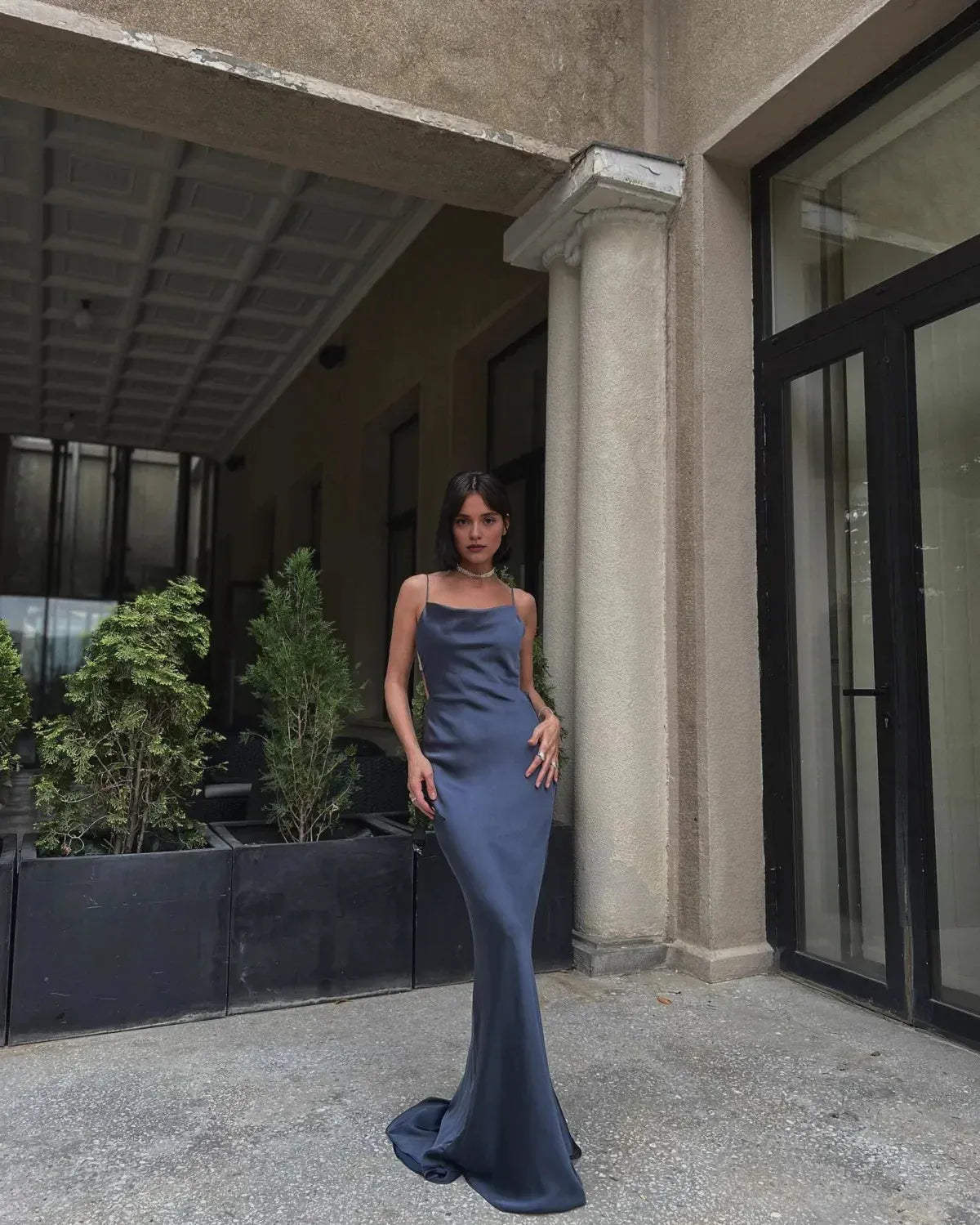 Simple Sheath/Column Spaghetti Straps Sleeveless Satin Floor-Length Prom Dress